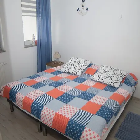 U Kostkow Dziwnówek